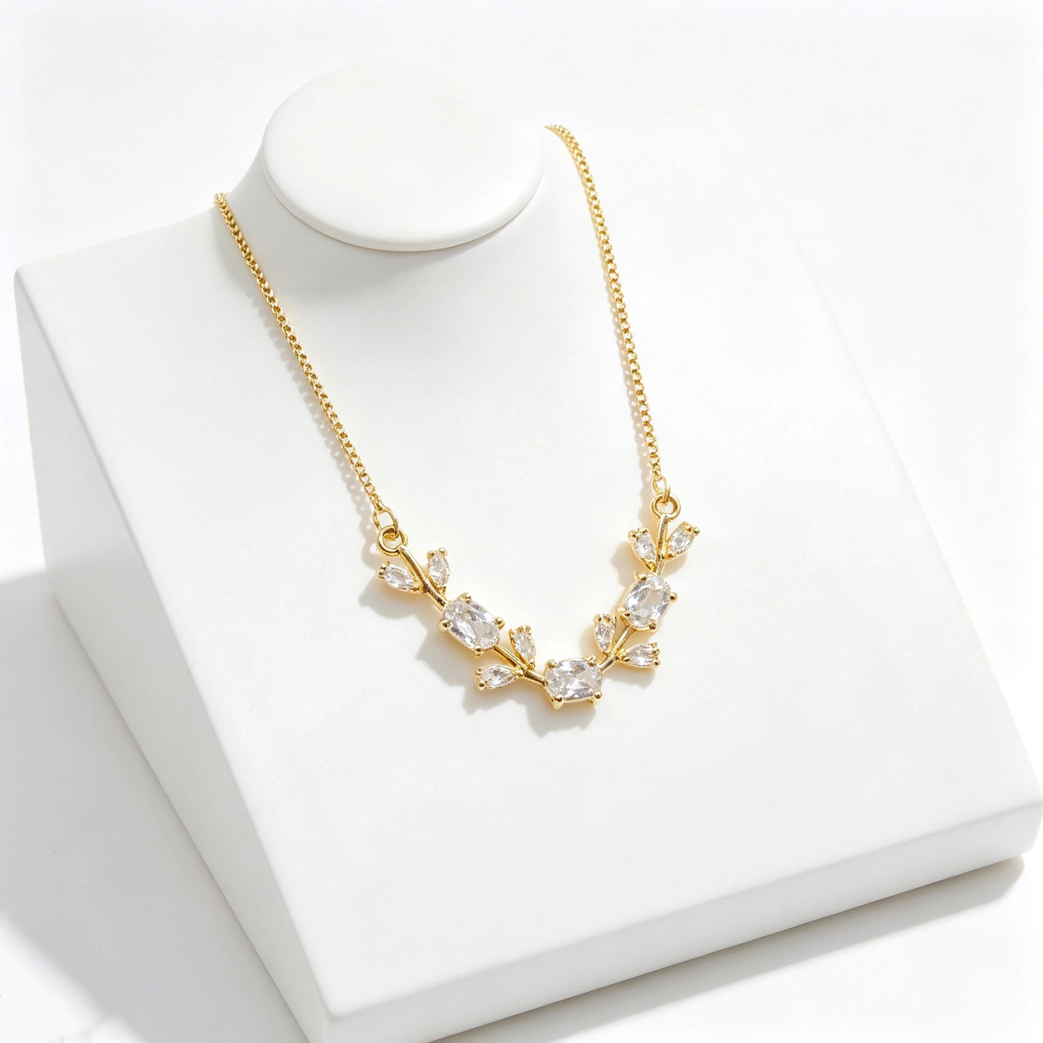 Crystal Leaf Vine Jewelry Set – Necklace & Bracelet