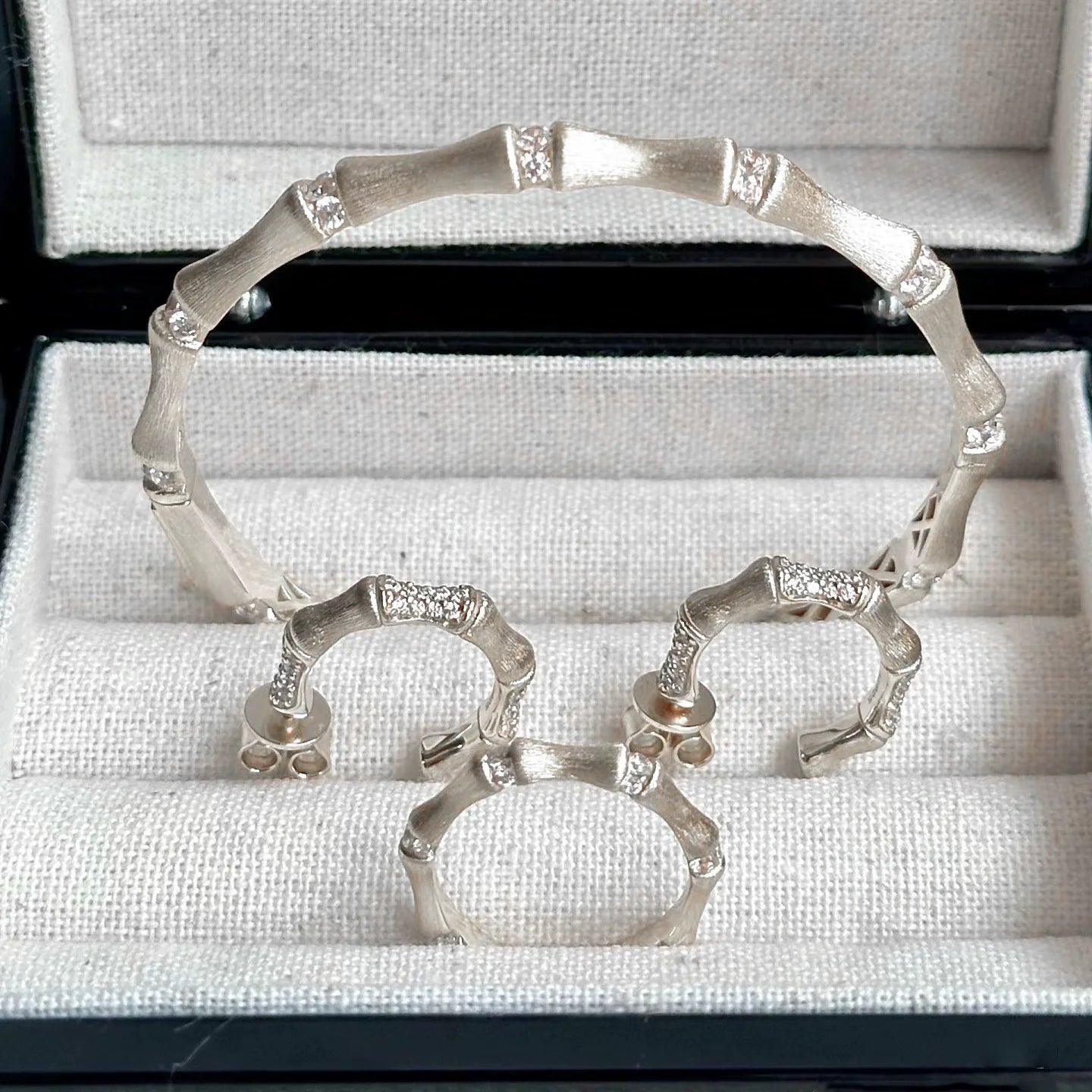 Bamboo Design Gold Jewelry Set – Rings, Earrings & Bangles