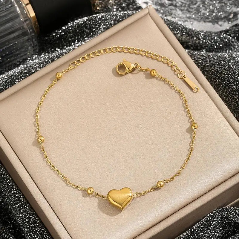 Heart Pendant Jewelry Set – Necklace, Bracelet & Earrings