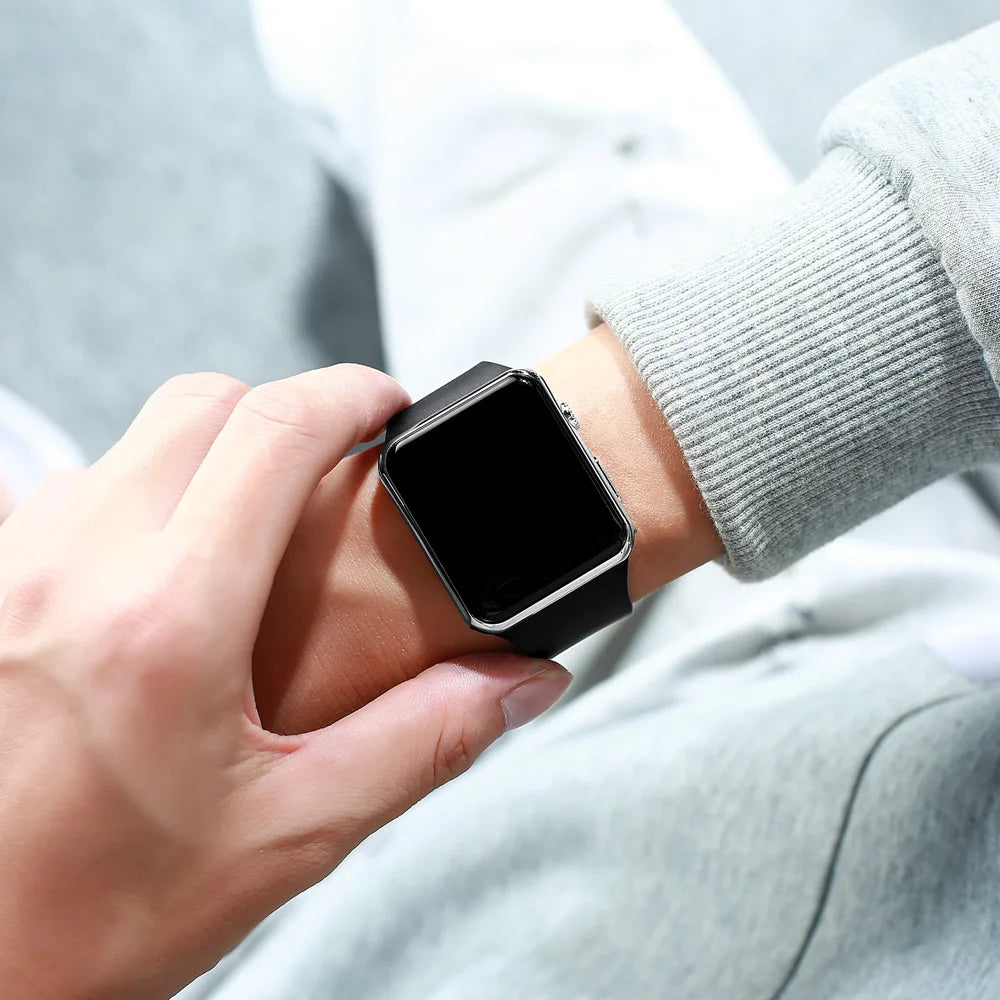 Nova Digital Watch
