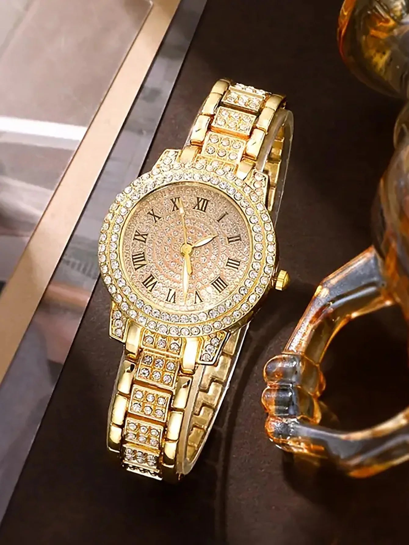 Roman Luxe Watch