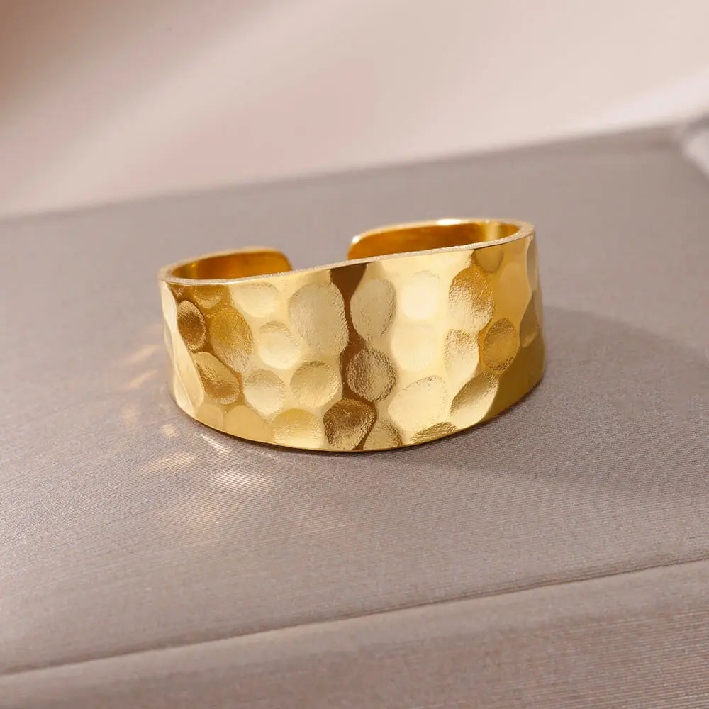 Velora Ring