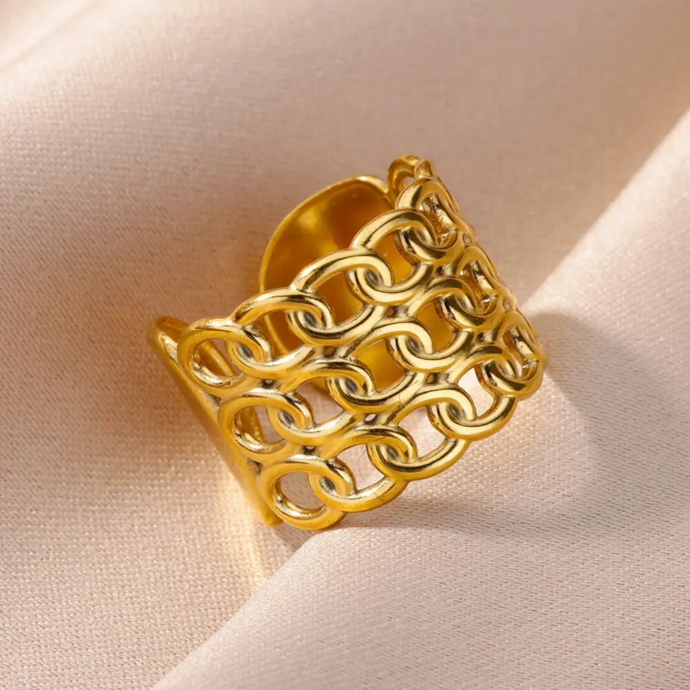 Velora Ring