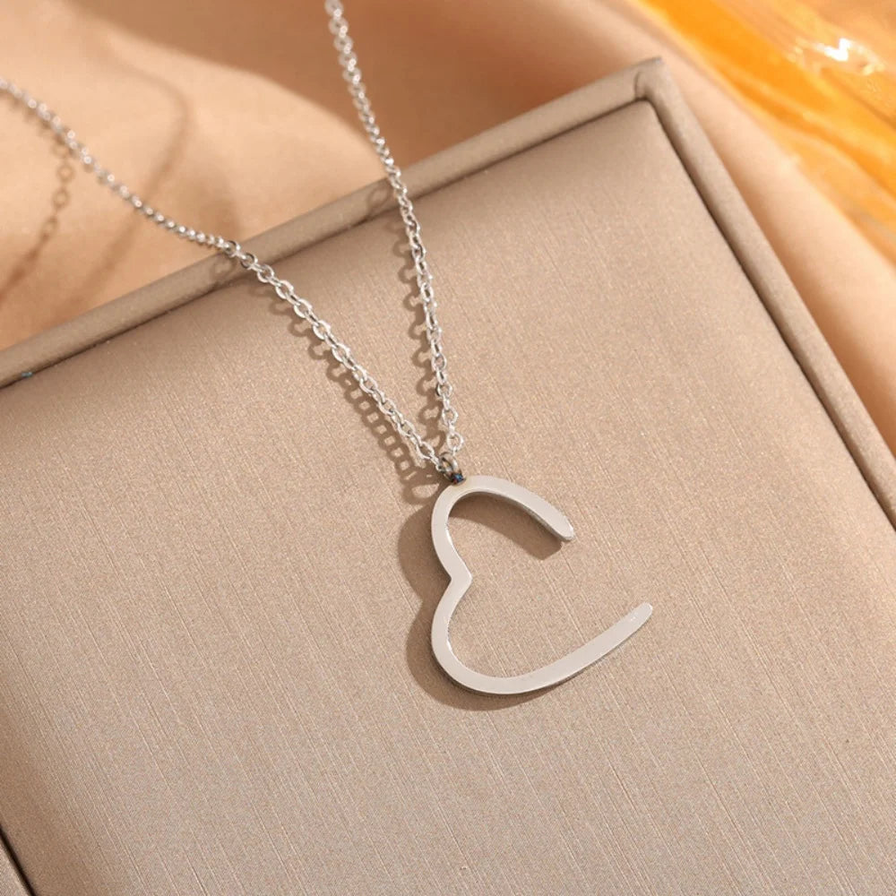 Love Heart Pendant Necklace – French Style Gold Stainless Steel Clavicle Chain