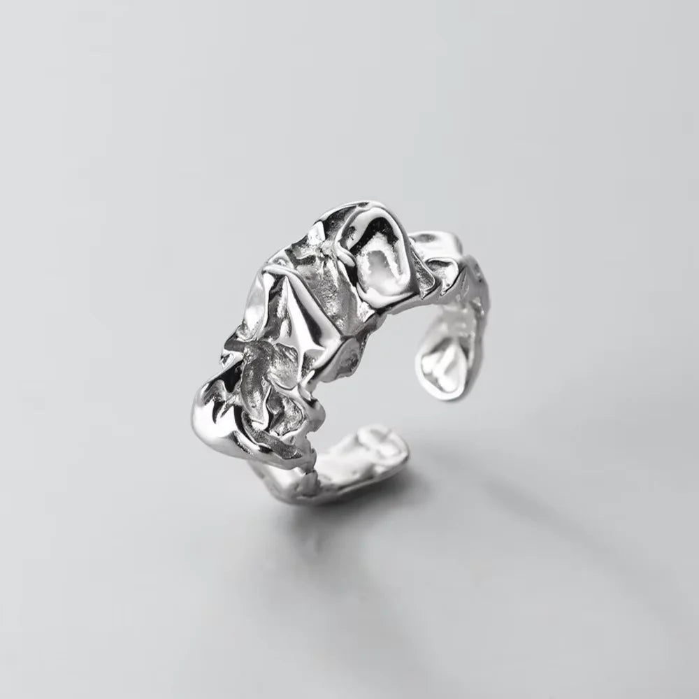 Twistelle Ring